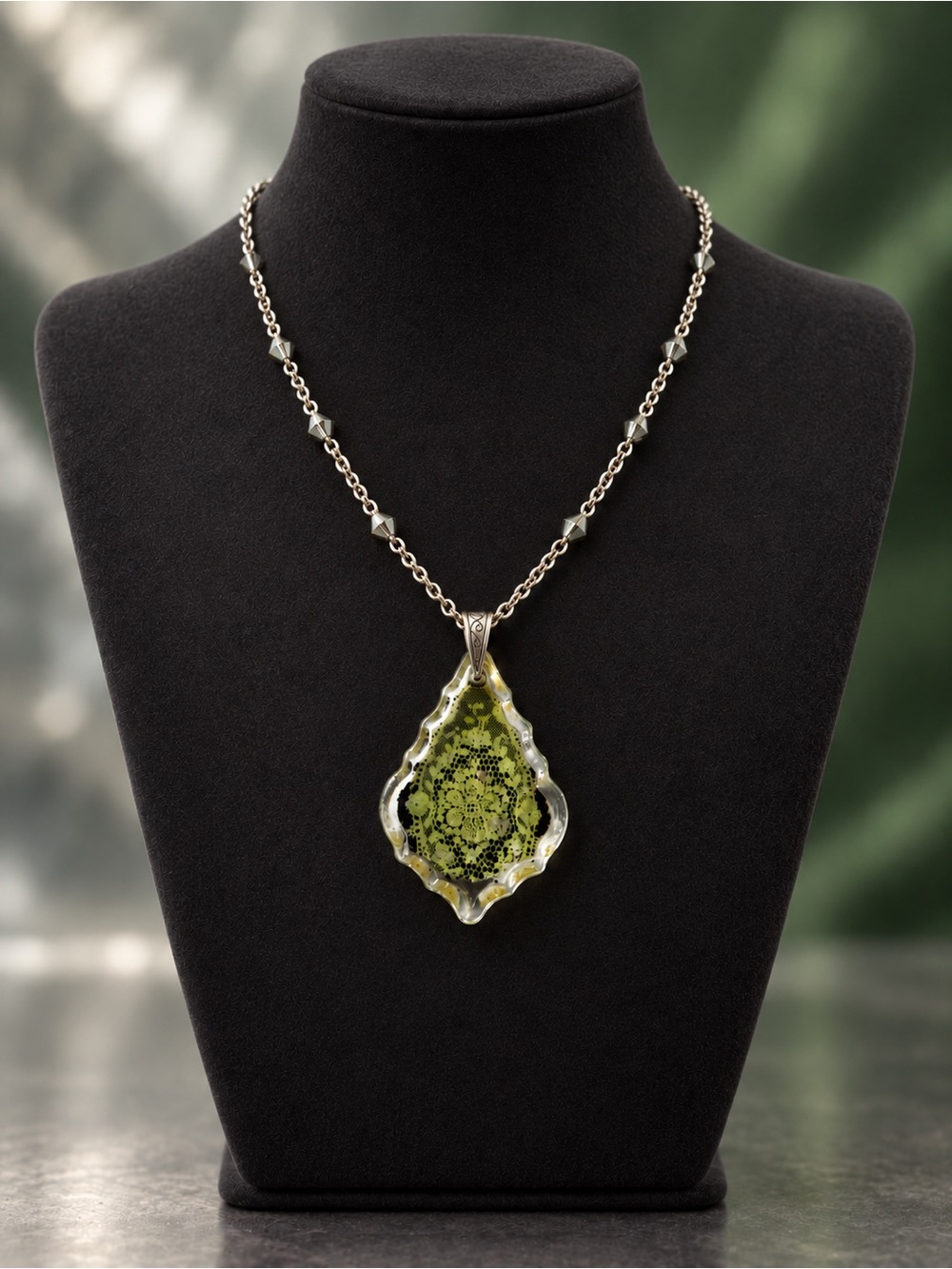 Brighton Lovelace Faceted Glass Lace Pendant Necklace Green 1990s